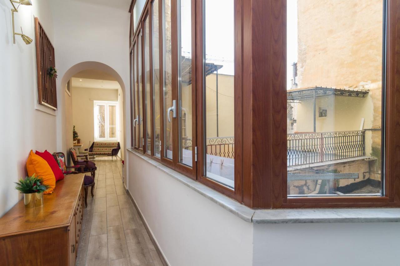 Giu Al Centro Bed & Breakfast Naples Luaran gambar