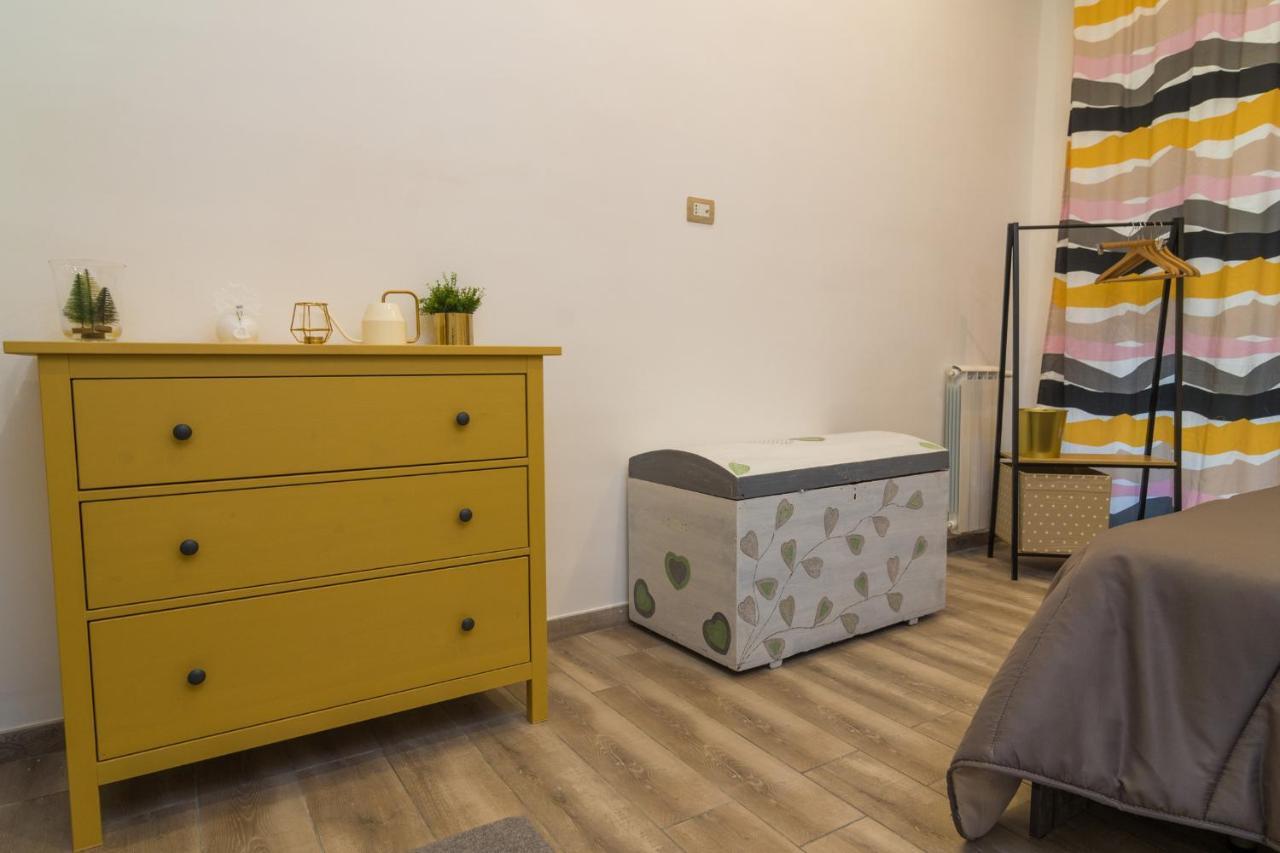 Giu Al Centro Bed & Breakfast Naples Luaran gambar