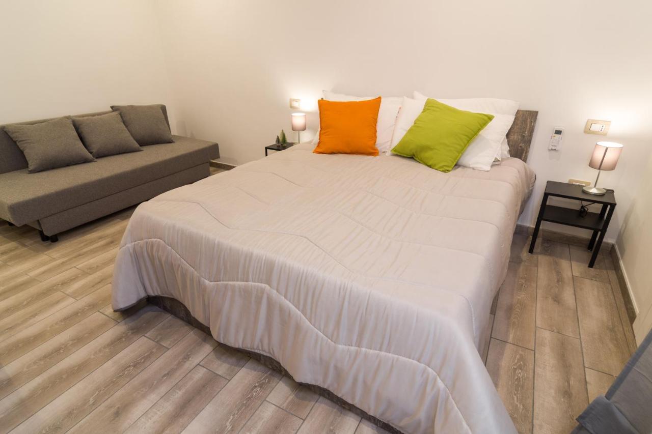 Giu Al Centro Bed & Breakfast Naples Luaran gambar
