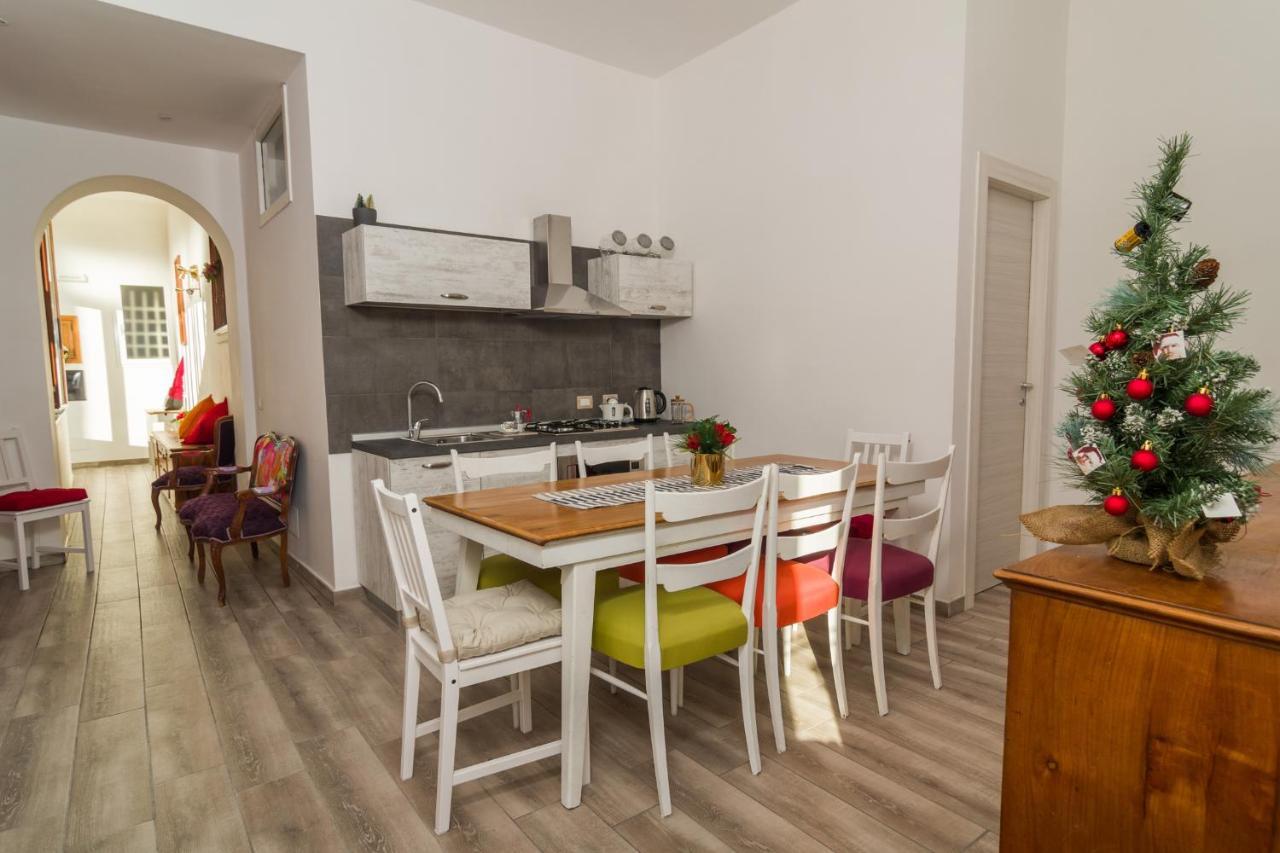 Giu Al Centro Bed & Breakfast Naples Luaran gambar